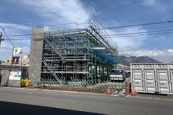 鹿児島県鹿児島市錦江町一側足場