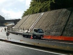 鹿児島県串木野単管一本足場