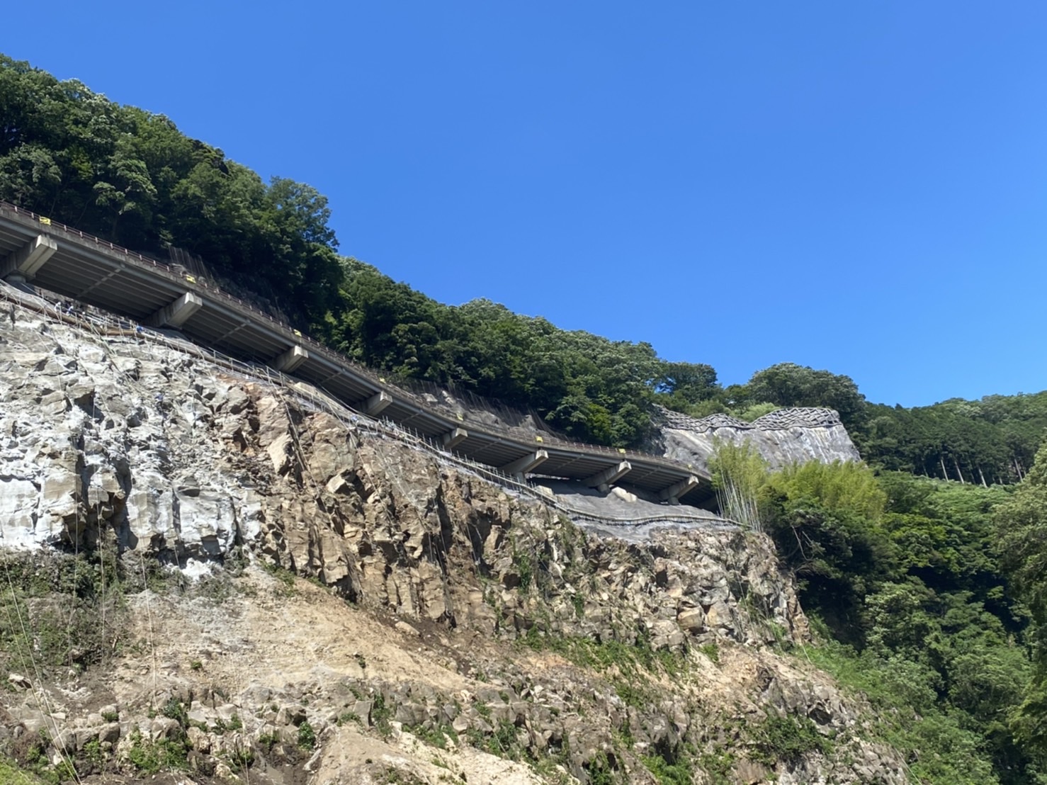 熊本県阿蘇郡南阿蘇村法面足場(1)