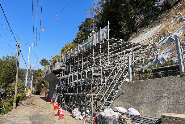 事業関連連携砂防等(地すべり)工事(南園R2-3工区)