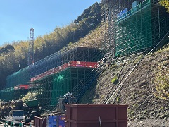 鹿児島県出水郡長島町　法面足場工事①
